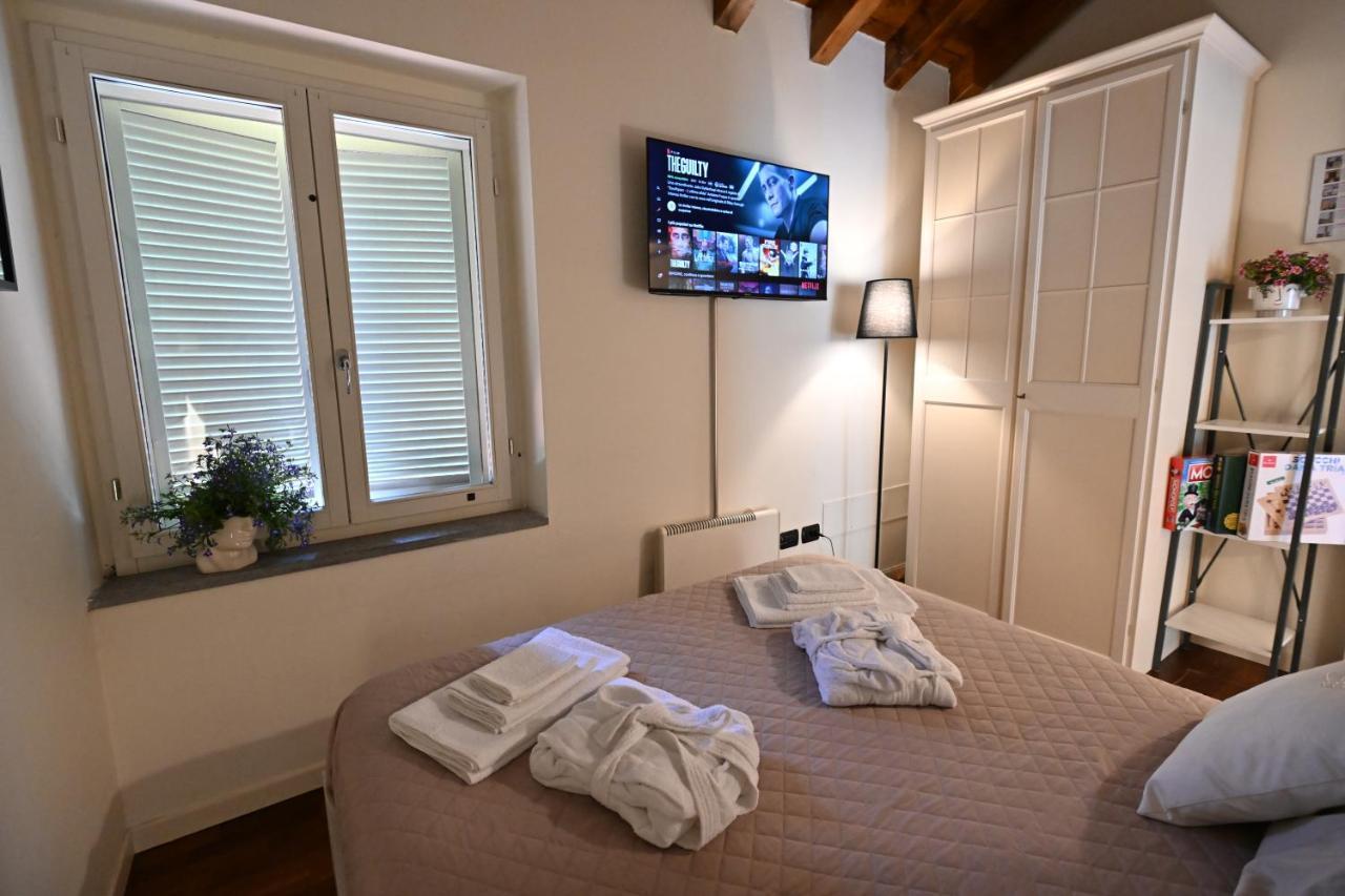Aura Loving Home Con 4 Posti Letto, Cucina Completa, Terrazzo Ed Un Grande Parco Verde Serravalle d'Asti Exterior photo