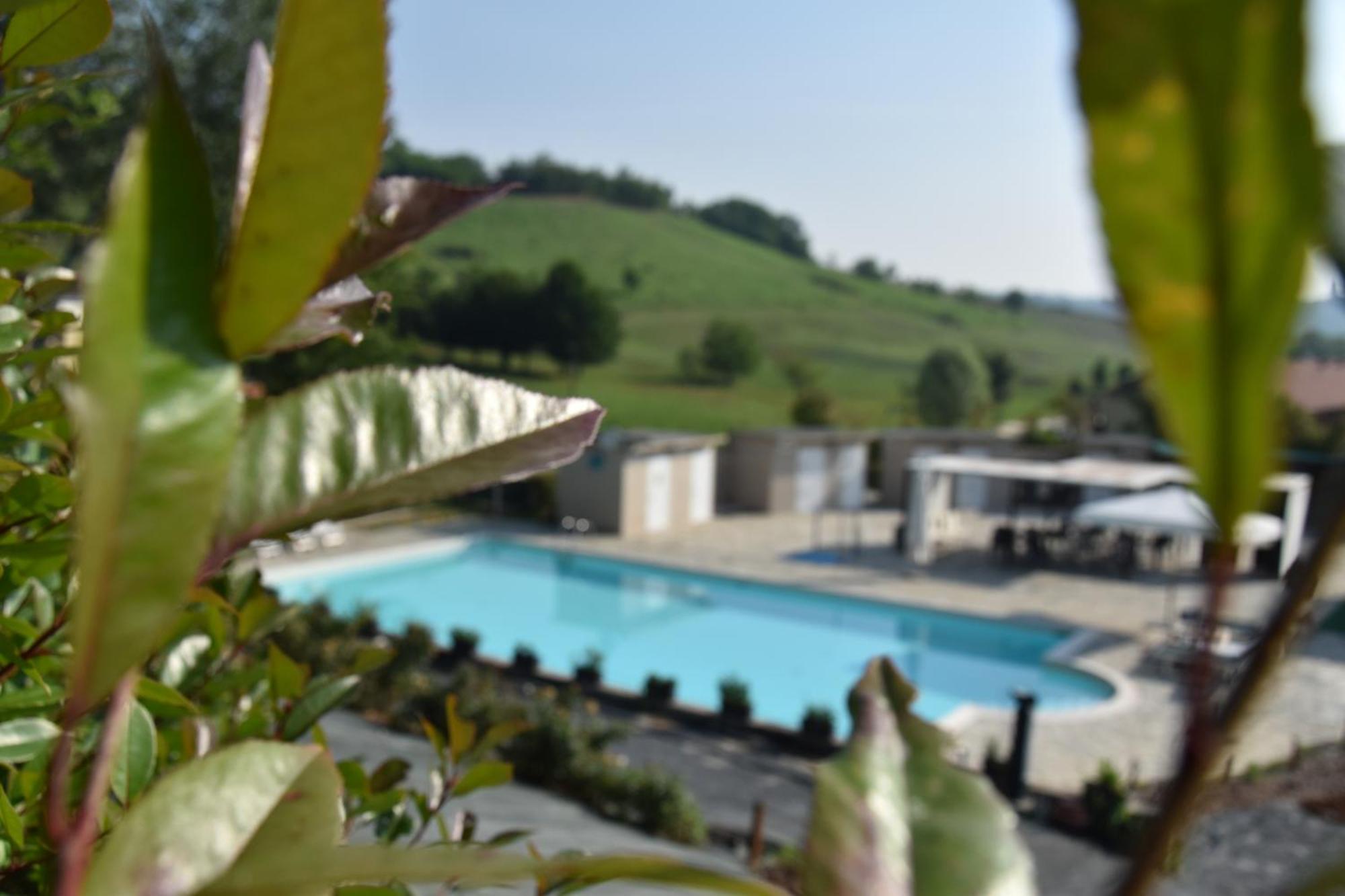 Aura Loving Home Con 4 Posti Letto, Cucina Completa, Terrazzo Ed Un Grande Parco Verde Serravalle d'Asti Exterior photo